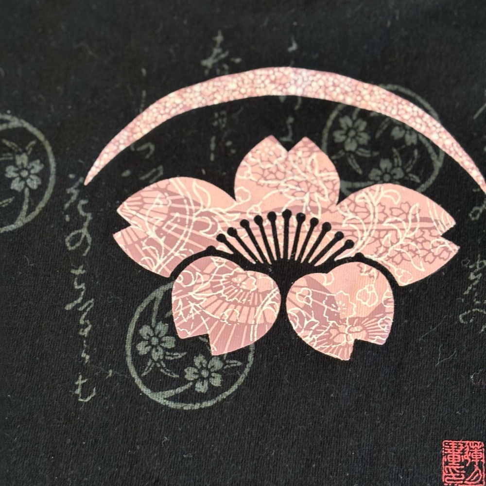 Women Wajin Tee shirt